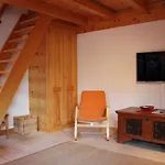 Four Seasons 1 - 1 Bedroom アパート